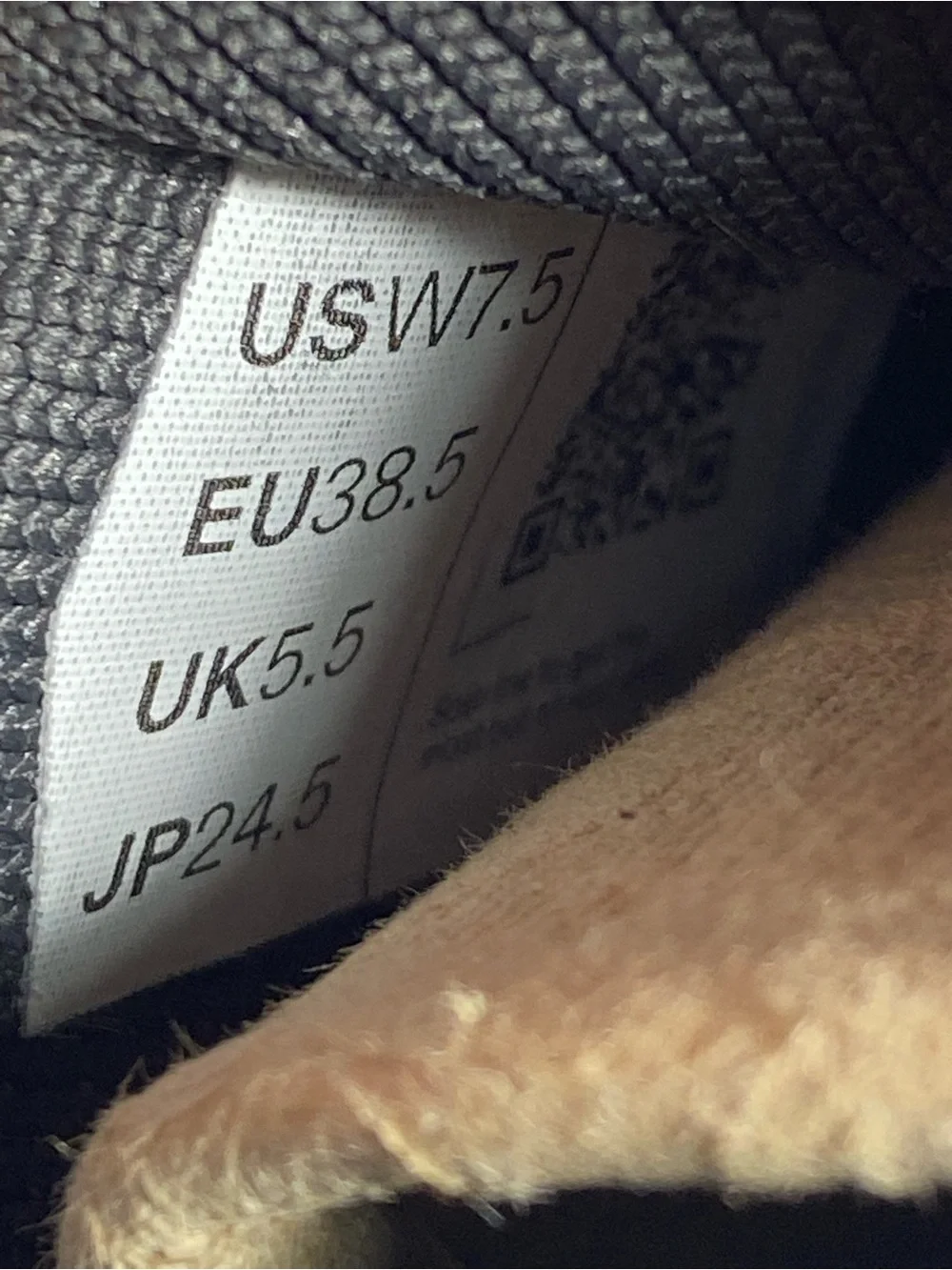 On Cloudswift women’s shoe size 7.5